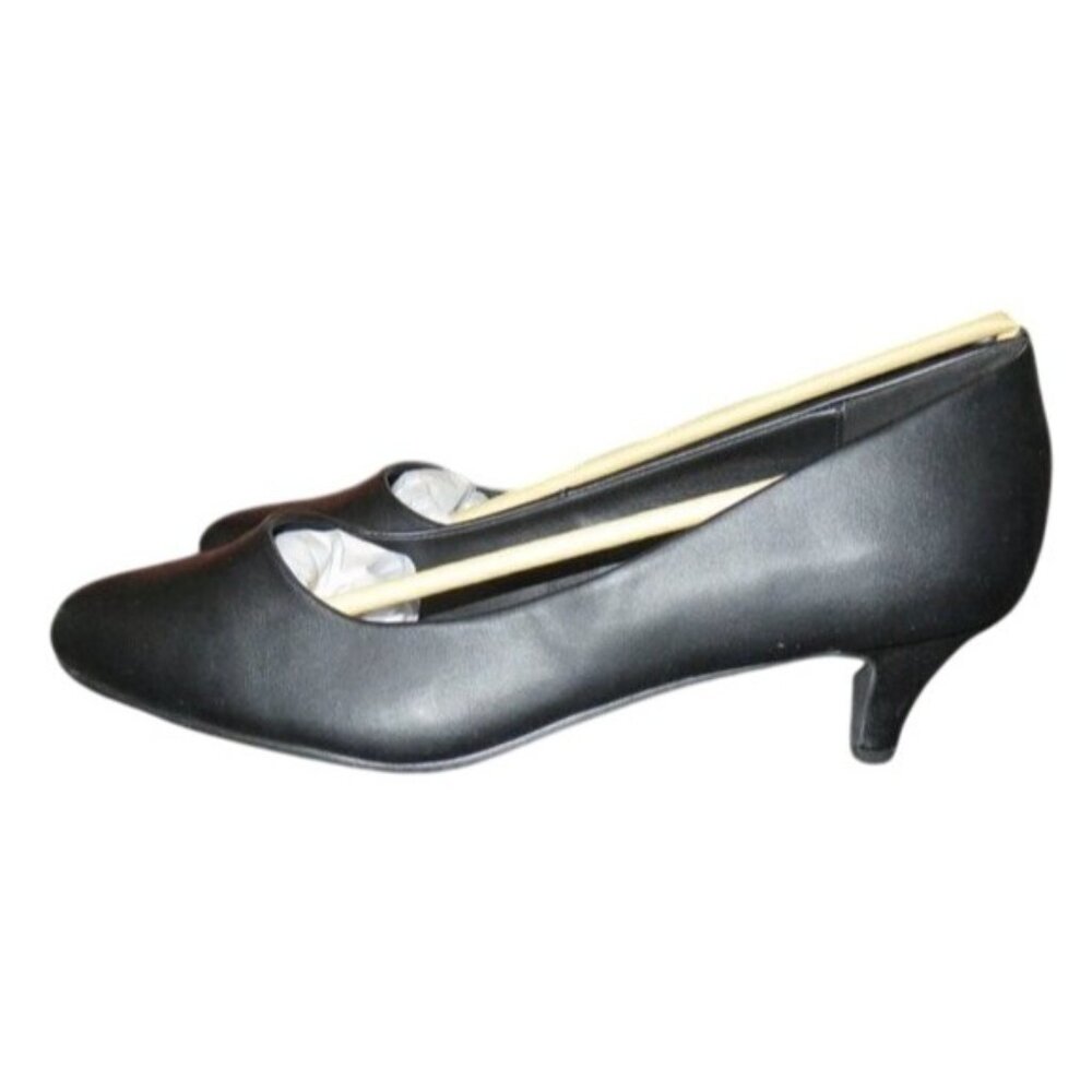 Monroe & Main Classic Smooth Black Leather Everyday Pump size 10